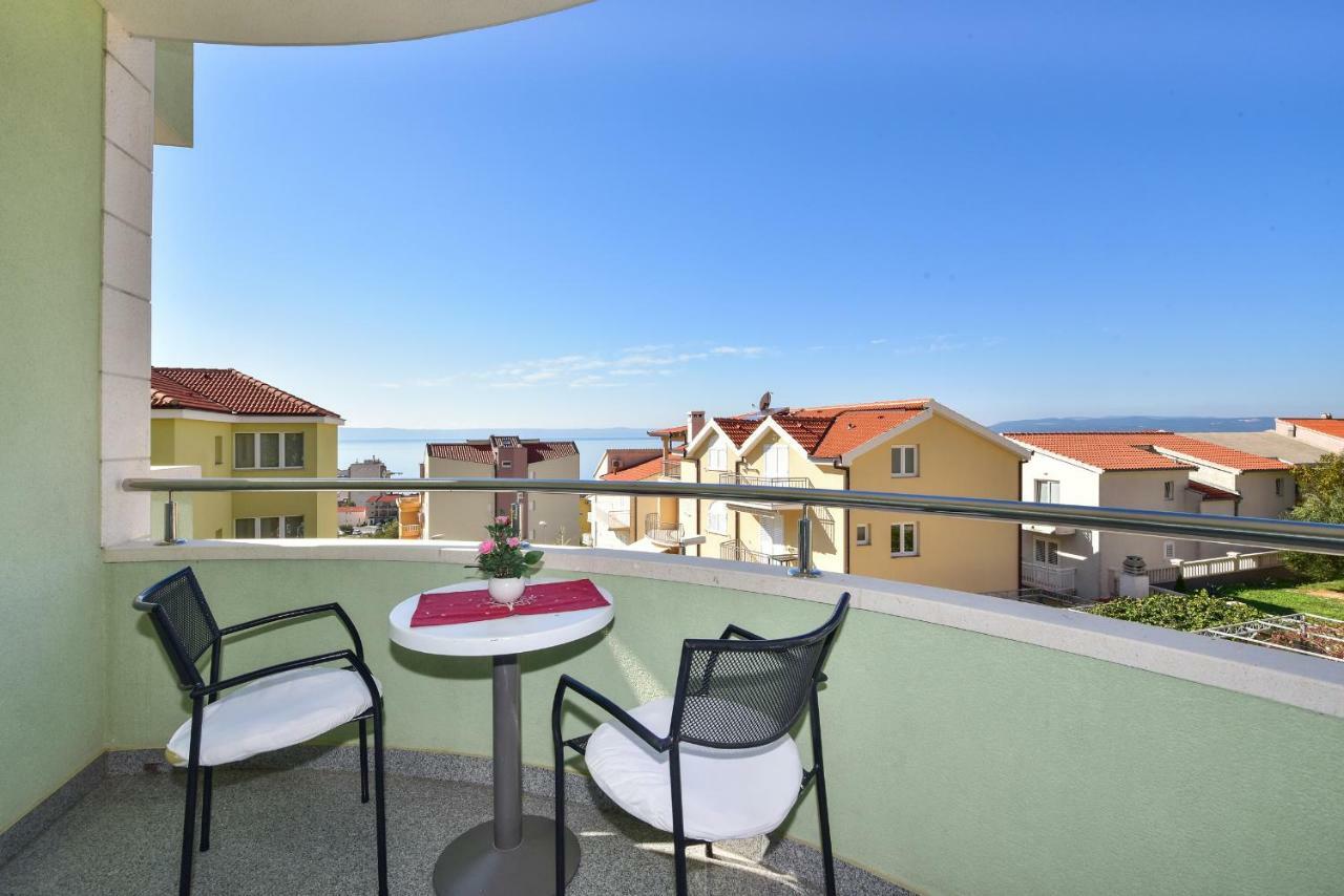 מאקרסקה Apartmani Roso מראה חיצוני תמונה